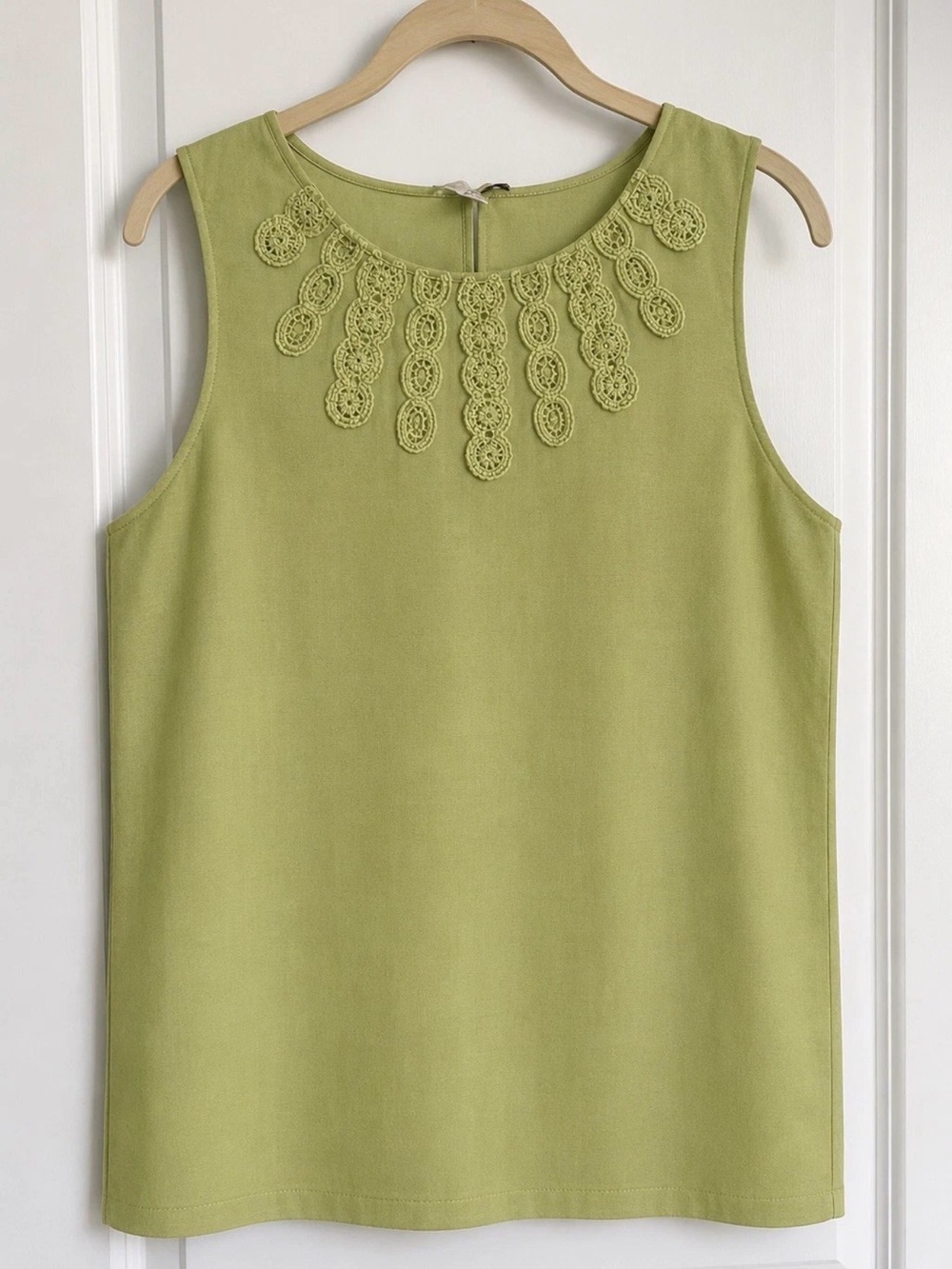 Coldwater Creek Lime Green Crochet-Trim Linen Tank - Picture 2 of 4